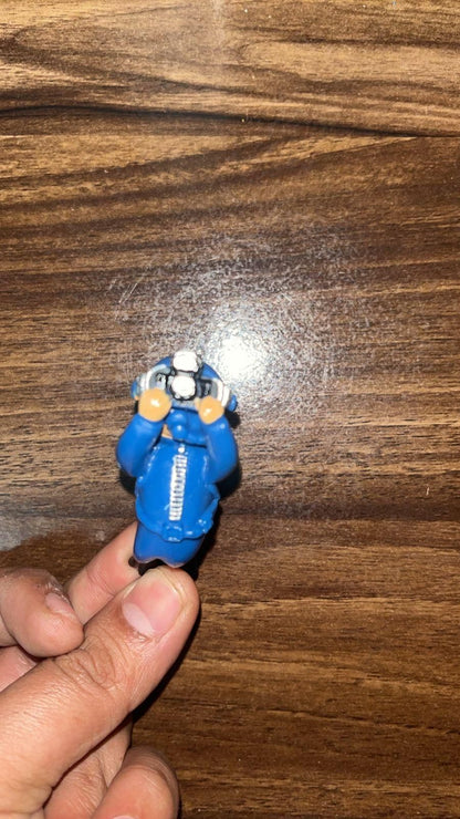 "Cute Diving Fish Tank Decorative Ornaments  (Assorted Pack of 2)"